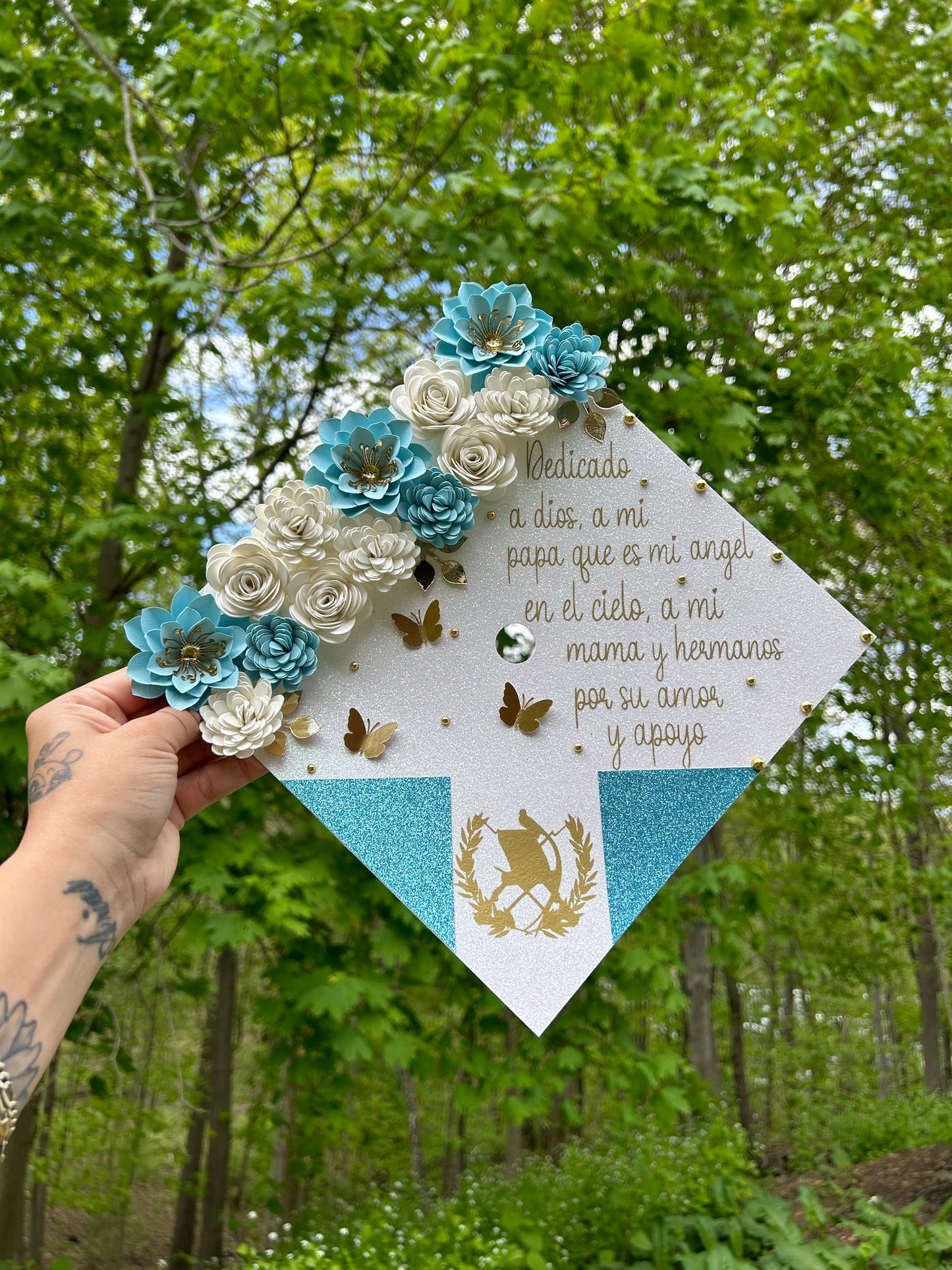 Country Grad Topper