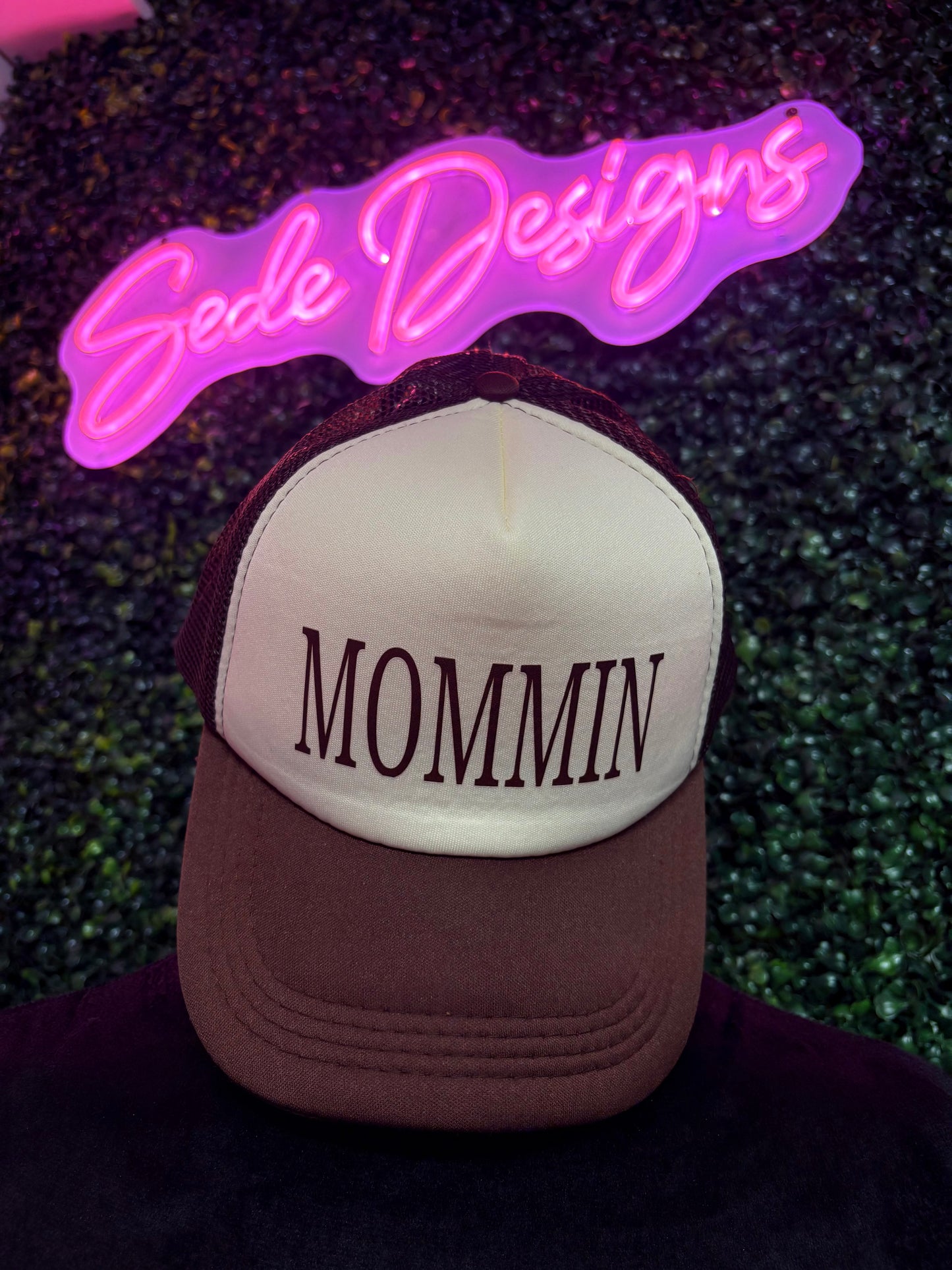 Mommin Trucker Hat