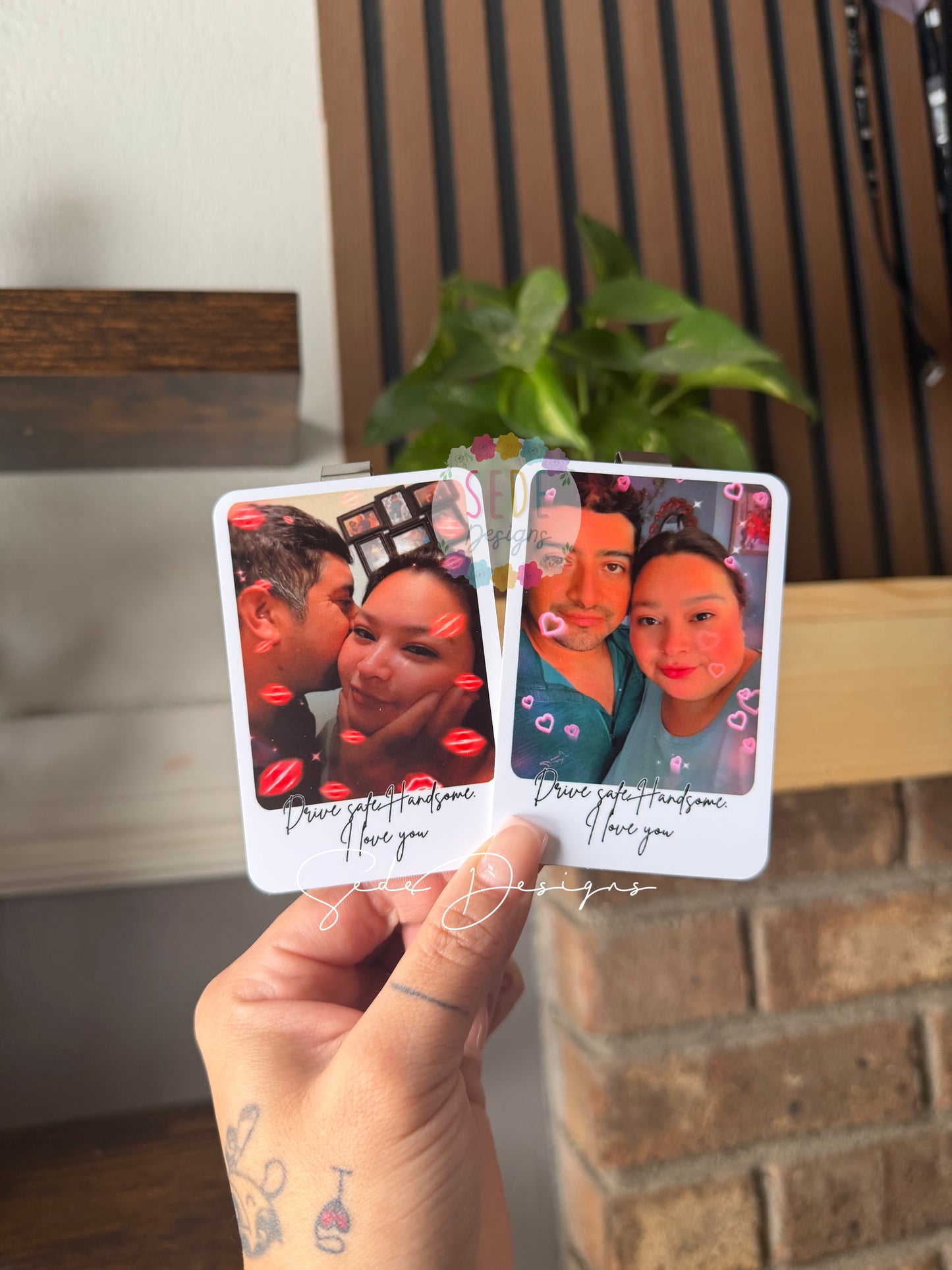 Photo - Car Visor Clip